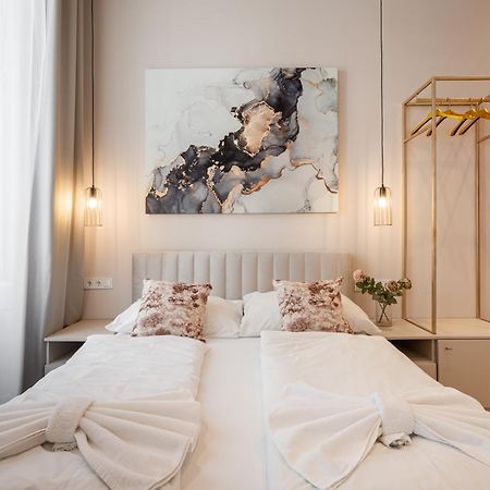 W30 - Wesselenyi Charming Apartment - Best Location By Bqa Budapest Exteriör bild