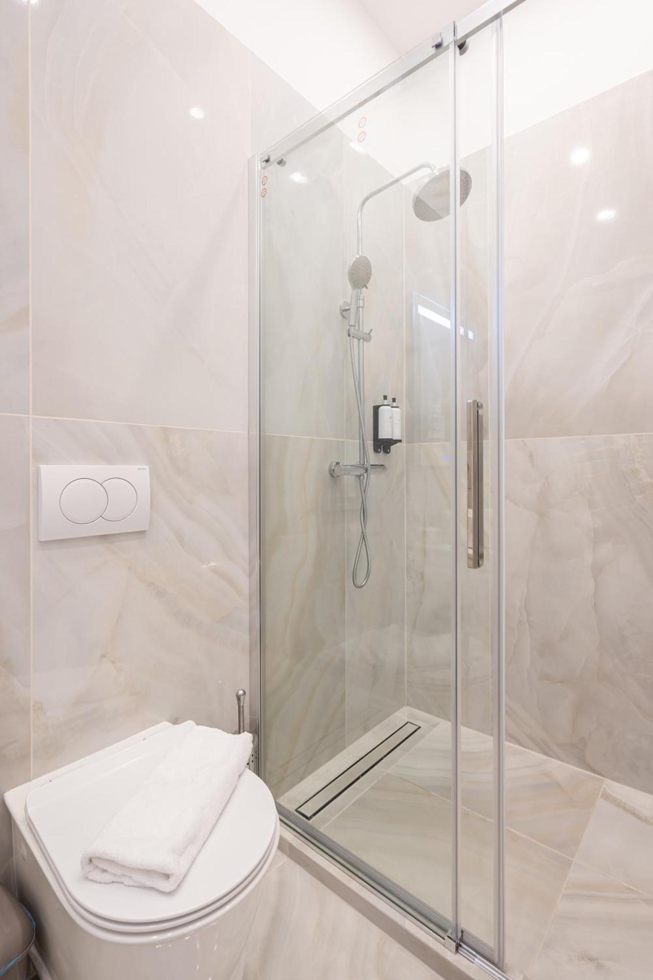 W30 - Wesselenyi Charming Apartment - Best Location By Bqa Budapest Exteriör bild