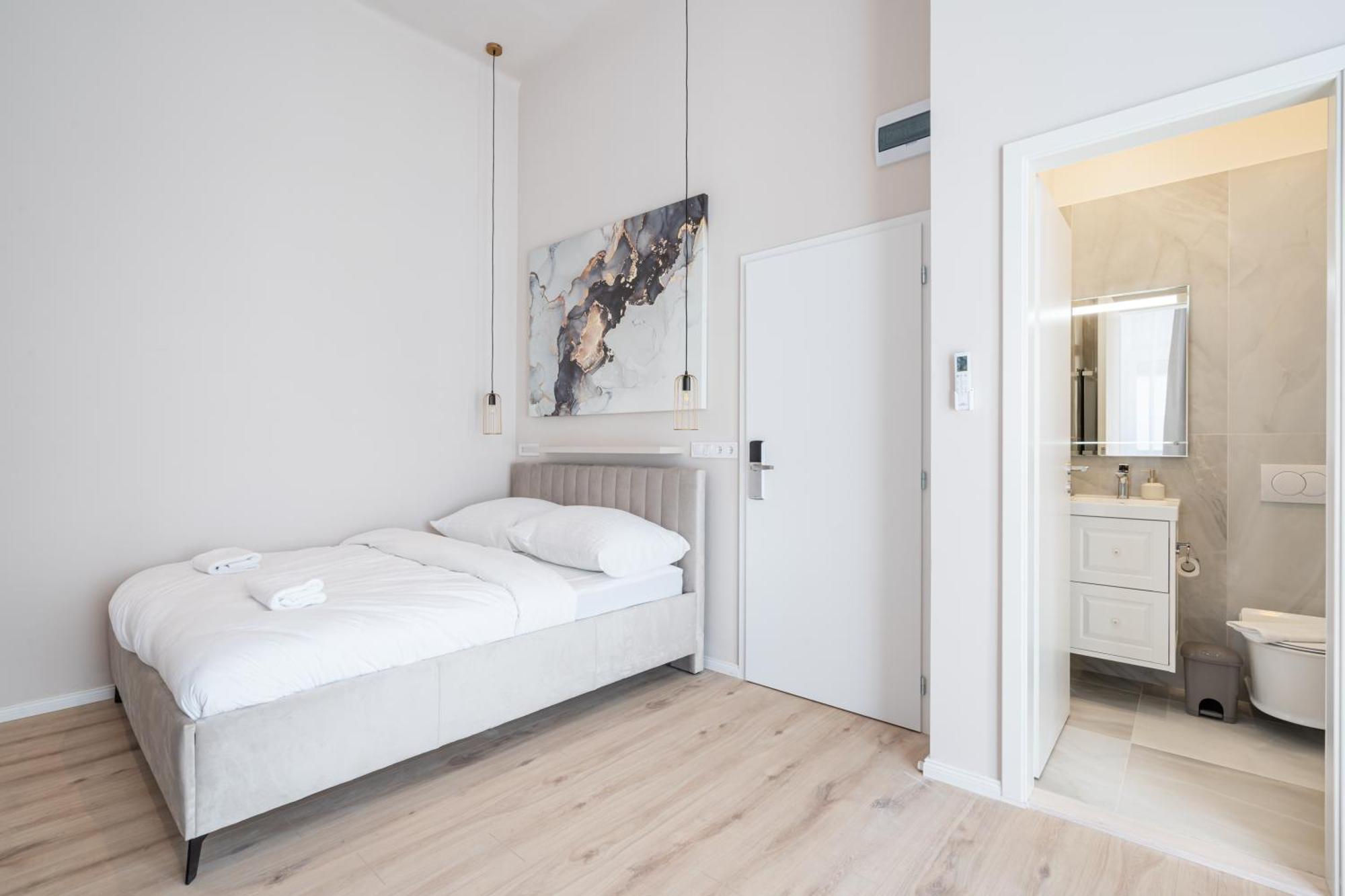 W30 - Wesselenyi Charming Apartment - Best Location By Bqa Budapest Exteriör bild